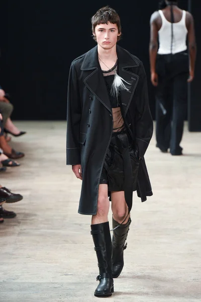 Look 8
